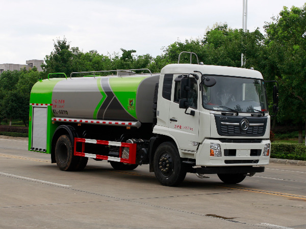 東風(fēng)天錦消防灑水車(chē)