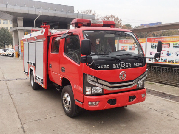 JDF5073GXFSG20/E6型水罐消防車