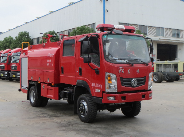 東風四驅遠程供水管線車